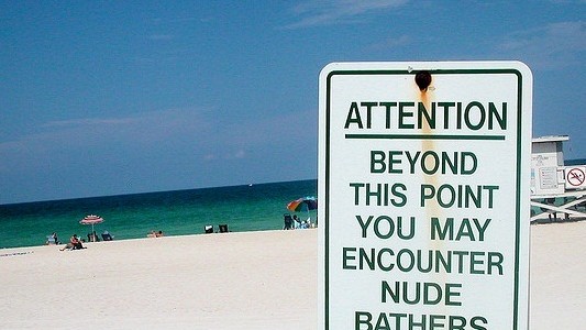 nude_sign_18402uh-184030a